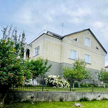 Продаж 5к Дім Князя Володимира вулиця