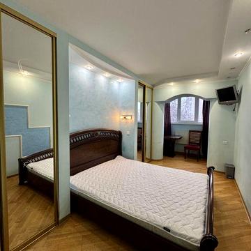 Оренда 3 кімнатної квартири на Юності , Вишенька