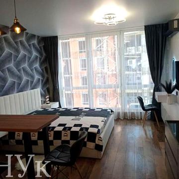 Романа Левицького вул., 12