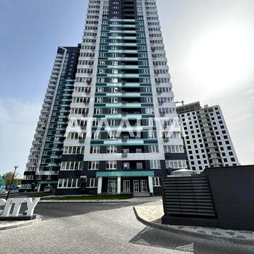 Продам 1 комнатную квартиру с кухней-гостиной в ЖК "Скай Сити"