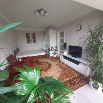 Здам однокімнатну квартиру біля метро Політехнічний інститут