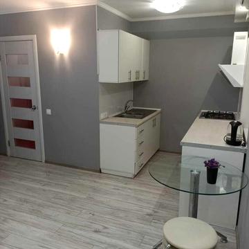 Героїв полку "Азов" вул. (Маршала Малиновського), 28-Б