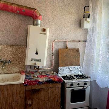 Камянецька вул., 68