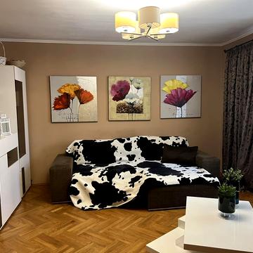 Петра Карманського вул. (), 8