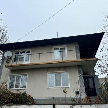 Продам будинок в м Бар