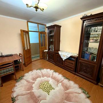 3-ох кімнатна квартира в РОСВИГОВО!