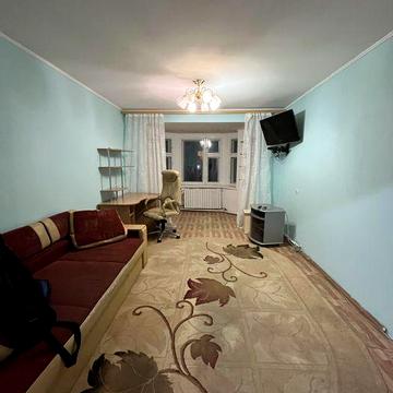 Оренда двокімнатної на Браїлках. Світло не відключають.