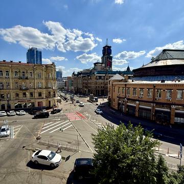 Бессарабська пл., 7-А