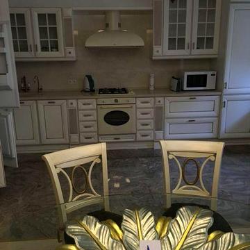 Соборності 40 д охорона , парковка гарний стан