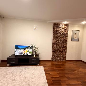 Володимира Івасюка просп. (Героїв Сталінграду), 14