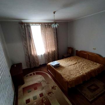 Оренда будинку з гаражем в Закарпатті Виноградів