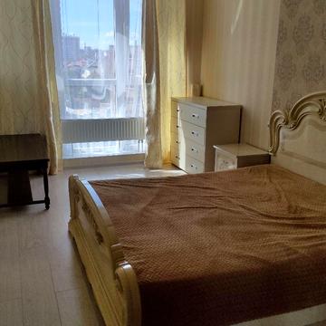 Літературна вул., 10