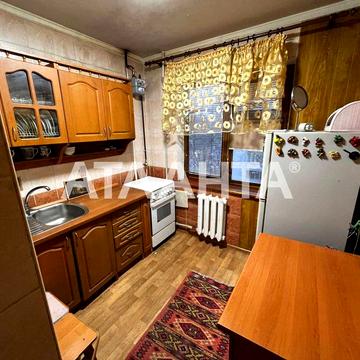 Затишна 2-кімнатна на Краснова, гарне планування