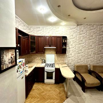 Святослава Караванського вул. (Жуковського), 7