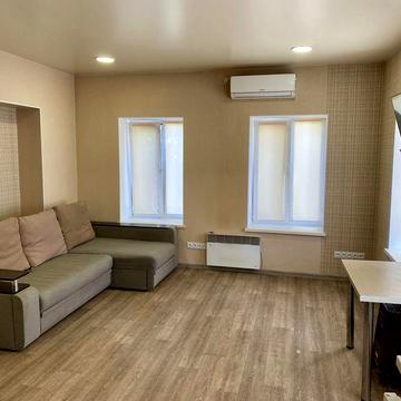 Сдам 1 к кв Центр, ул. Кузнечная, метро 5 мин. Гараж