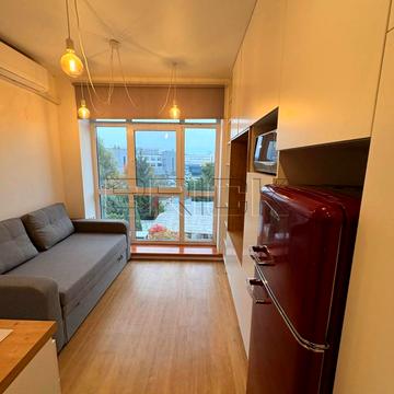 Залізнична вул., 32