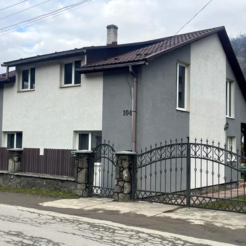 Івана Франка, 104