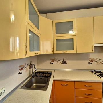 Здам 1 кімнатну квартиру на Малікова