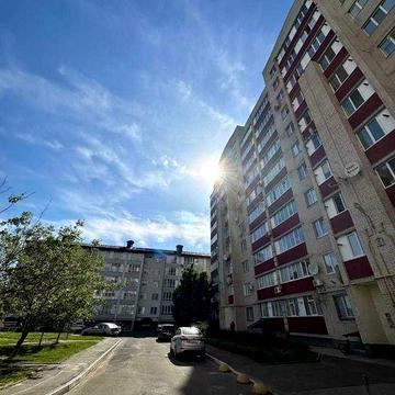 Продаж 5-кімнатної дворівневої квартири з АО вул. Київська