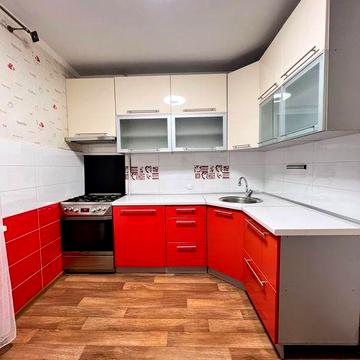 Довгострокова оренда 4 кімнатної квартири