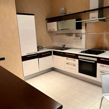 Хрещатик 27, оренда євро 2к квартири. Центр!  Газ!