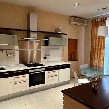 Хрещатик 27, оренда євро 2к квартири. Центр!  Газ!