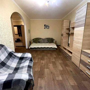 Однокомнатная кв. Дворец Спорта