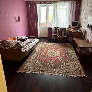 Здається 2 х кімнатна квартира