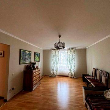 Продається 3-кімнатна квартира з ремонтом по вул. Вовчинецька_AI