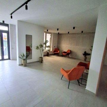 Продається 2-х кімнатна здана новобудова р-н ТЦ Майдан ЖК Янтарний