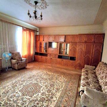 Продається 2-х кімнатна квартира по вул. Вокзальній