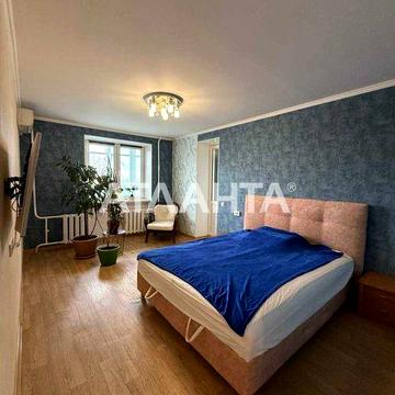 Продам 2-х комнатную квартиру рядом с парком Горького.