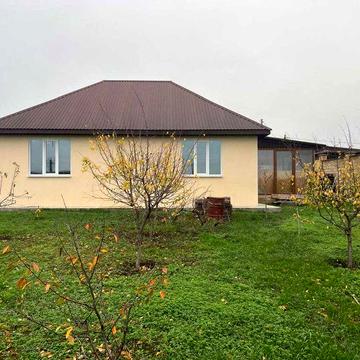 «Дім, де життя починається з усмішки. Заїжджайте — і створюйте  кіно!»