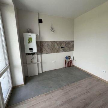 Квартира з частковим ремонтом!Газове опалення!