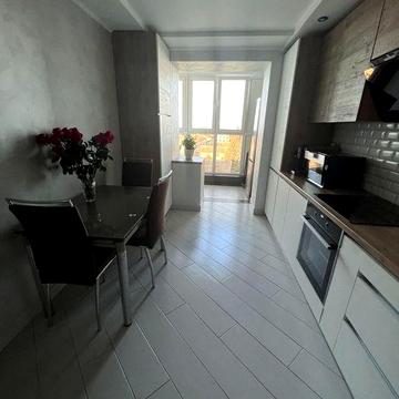 Продам 3-кв.83 м.2. вул Драгоманова