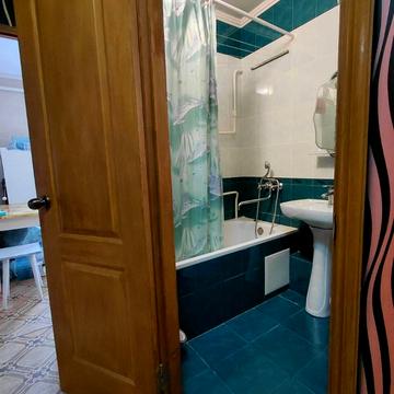 Вартових Неба вул. (Тобольська), 35