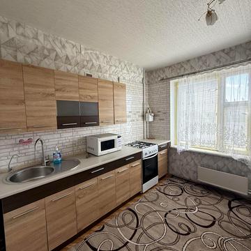 Героїв Національної Гвардії України просп., 57