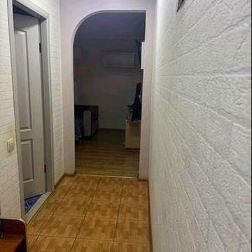 Здам 1-кімнатну квартиру  в центрі міста, довгостроково