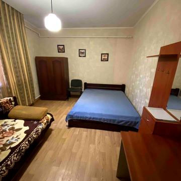 Зоопаркова вул., 8в