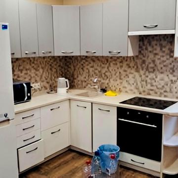 Богатирська вул., 30-А