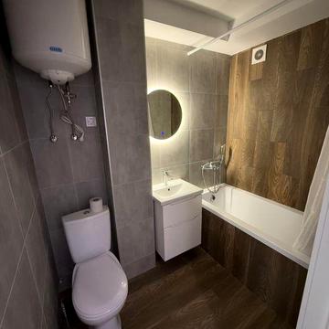 Здам квартиру біля метро Чернігівська. Вільна з 2 грудня.. Власник .