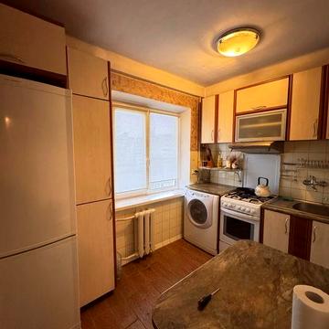 Продам без % 3.х кімнатну квартиру вул Миколайчука 7