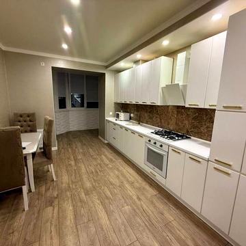 Продам квартиру з ремонтом та меблями, є лоджія в м. Ірпінь ЖК Суворов