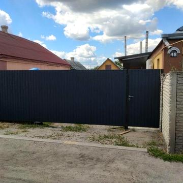 Сдам дом семье с детьми.