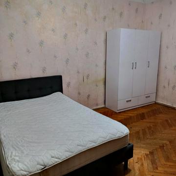 Володимирська вул., 82-А