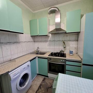 Вацлава Гавела бульв. (Івана Лепсе), 57/38