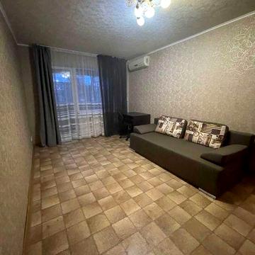 Продам 1 к квартиру, однокомнатная Титова