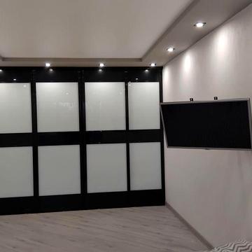 Продам квартиру в парковій зоні .