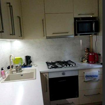 Продам 2 из квартиру, М Дворец Спорта, Олимпийская.