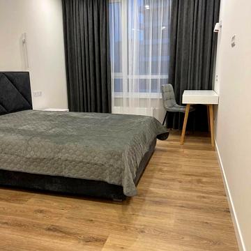 Дніпровська набережна вул., 15-Ж